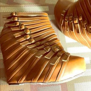 Wedge booties